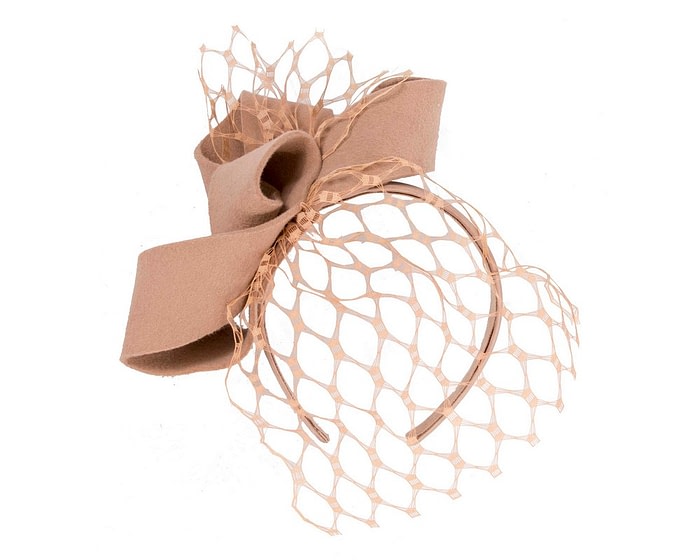 Beige felt bow with veil fascinator by Max Alexander - Image 2