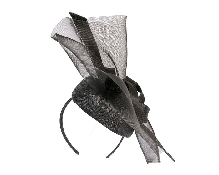 Bespoke black spring racing fascinator by Fillies Collection - Image 6