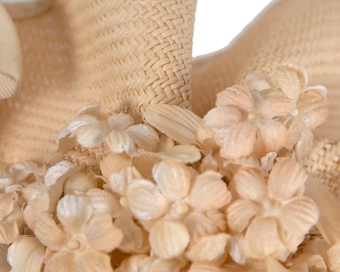 Bespoke nude racing fascinator by Fillies Collection - Image 5