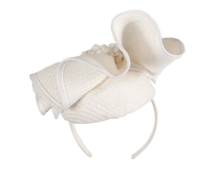 Bespoke white racing fascinator by Fillies Collection - Image 6