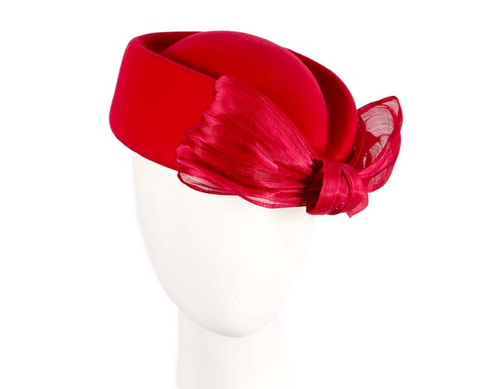 Red felt ladies fashion beret hat with bow by Fillies Collection - Image 2
