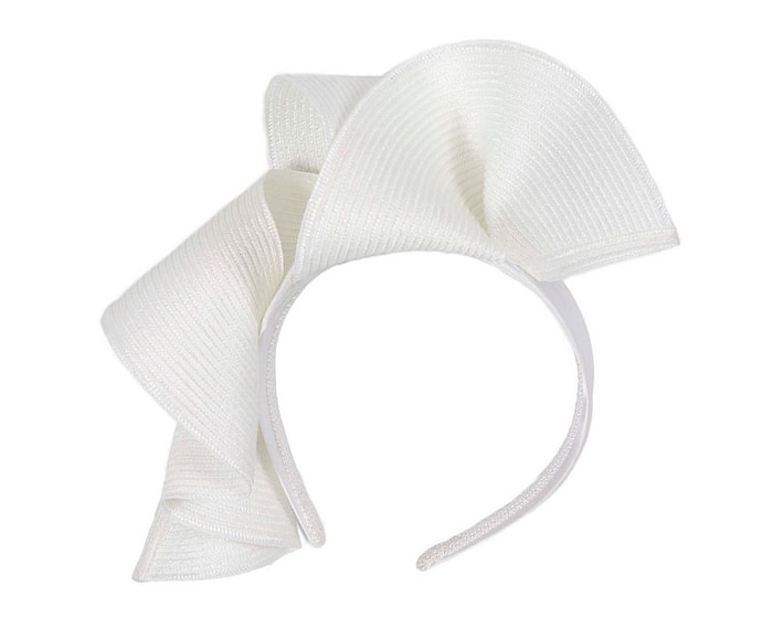 Stylish white fascinator by Max Alexander - Image 2