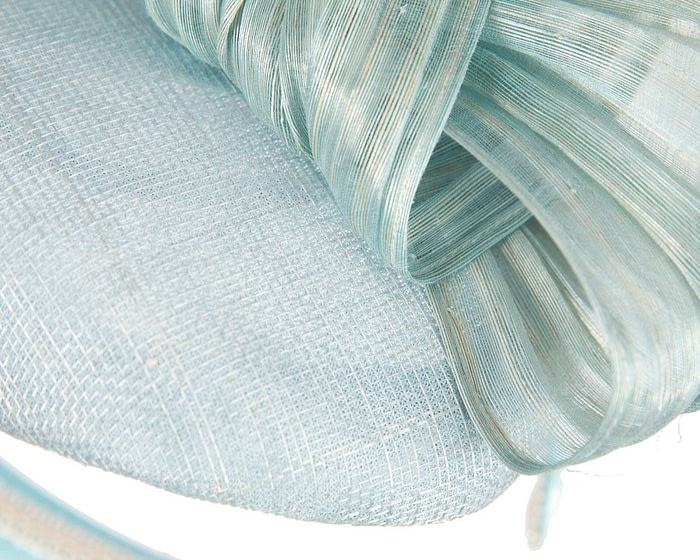 Light blue pillbox with bow by Fillies Collection S307 - Image 5