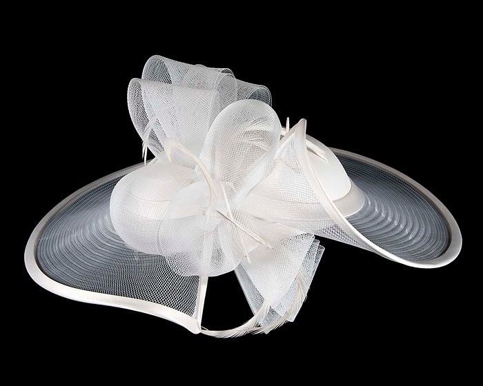 White custom made Mother of the Bride hat - Image 4