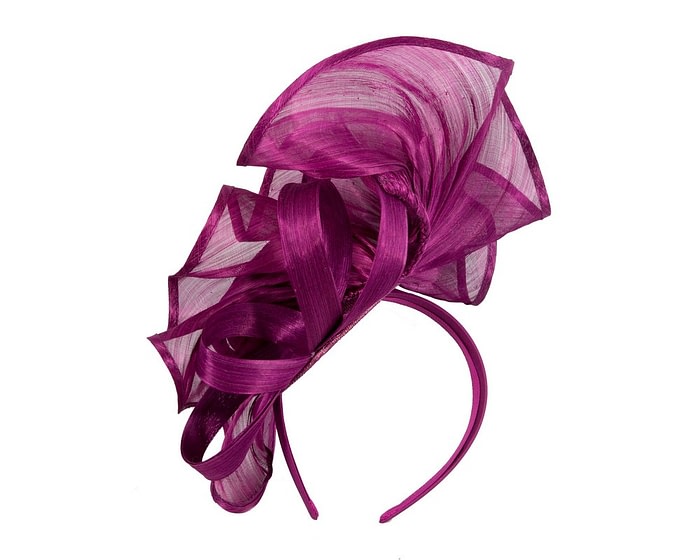 Maroon sculptured silk abaca fascinator by Fillies Collection - Image 4