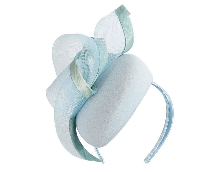 Elegant Light Blue Pillbox Fascinator for Winter Racing - Image 2
