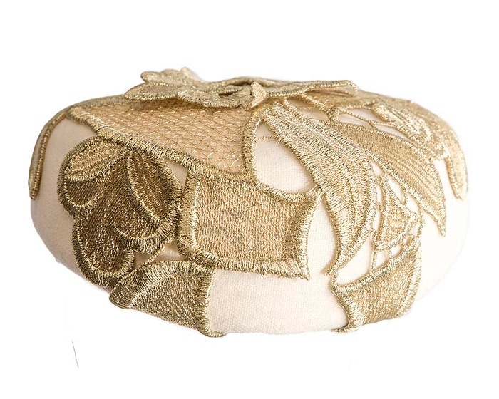 Elegant Winter Racing Cream Pillbox Fascinator with Gold Lace - Image 5