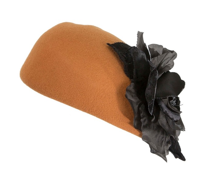 Rust Felt Beret Hat with Black Flower - Image 6