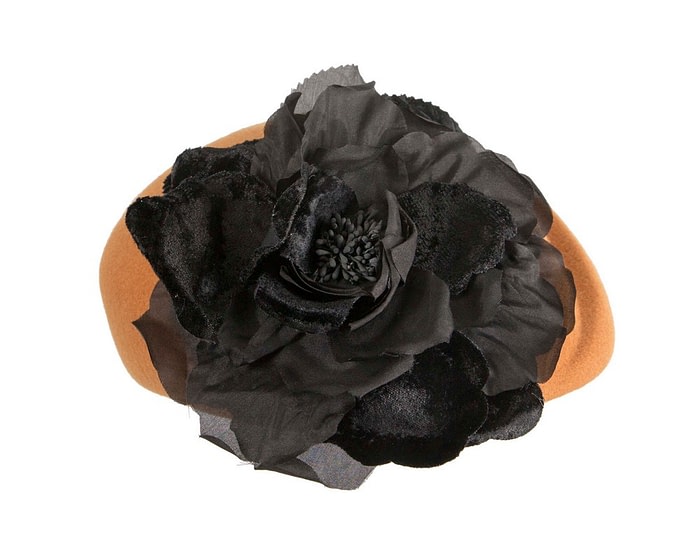 Rust Felt Beret Hat with Black Flower - Image 4
