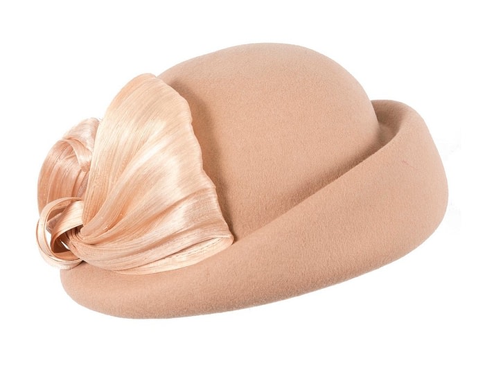 Bold Beige Felt Hat with Silk Abaca Bow - Image 2