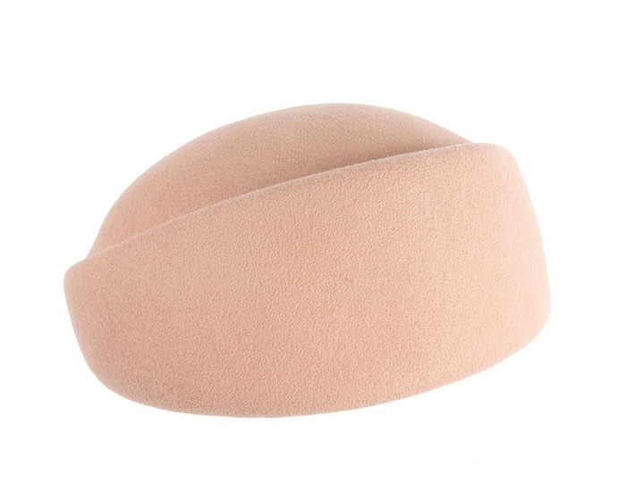 Designers beige felt winter fashion hat by Max Alexander - Image 3