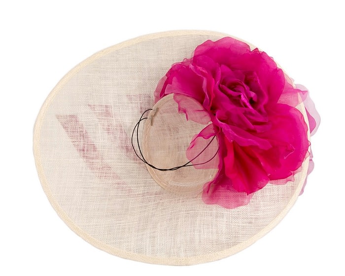 Large cream & fuchsia plate racing fascinator by Fillies Collection - Image 6