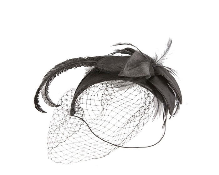 Custom made black feather fascinator with face veil - Image 2
