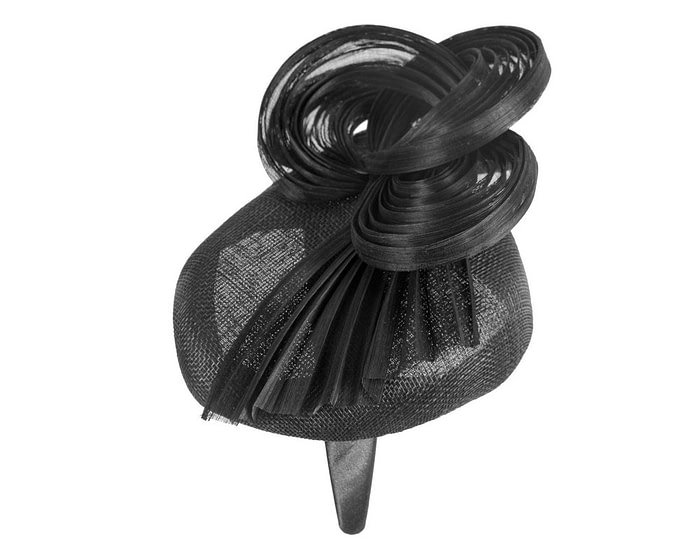 Exquisite black spring racing fascinator by Fillies Collection - Image 4
