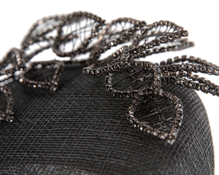 Black pillbox fascinator with jewellery by Fillies Collection - Image 5