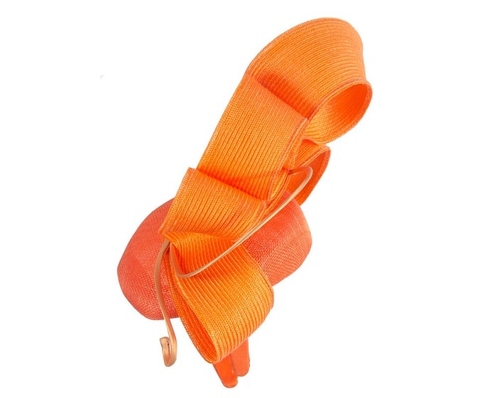 Designers orange racing fascinator by Fillies Collection - Image 4