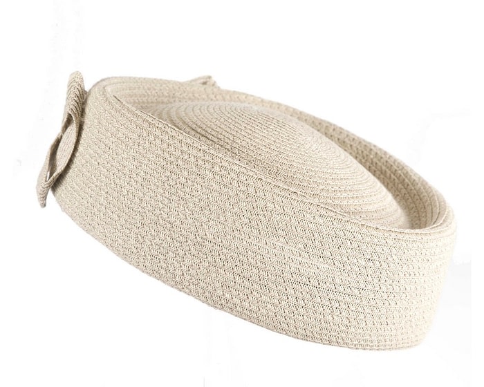 Soft beige stewardess pillbox by Max Alexander - Image 2