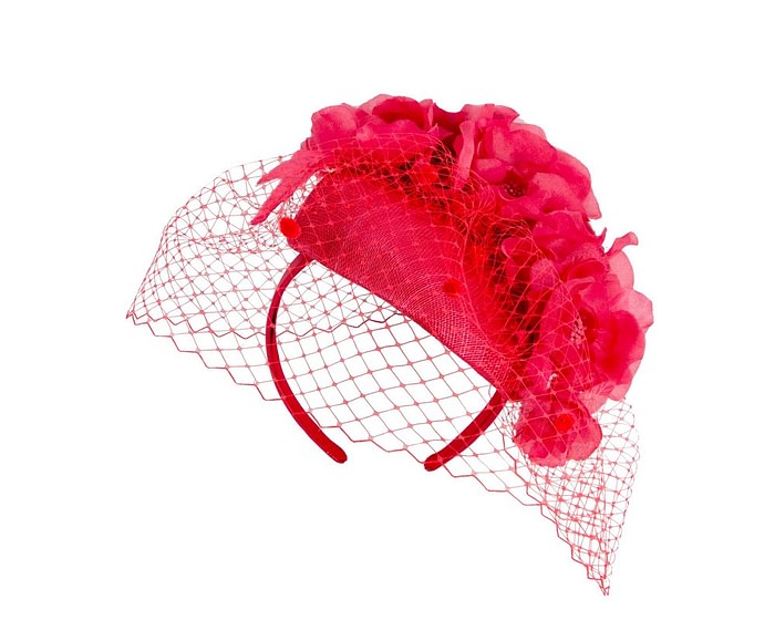 Red pillbox fascinator with flowers and face veil - Image 2