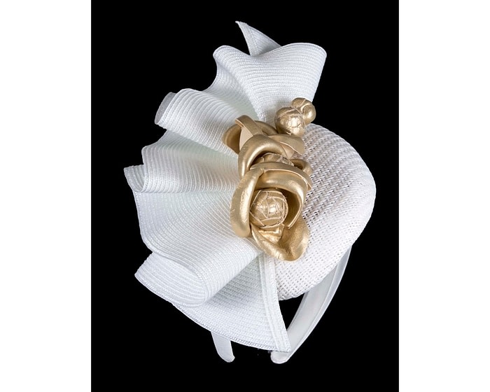 Bespoke white & gold racing fascinator by Fillies Collection - Image 3