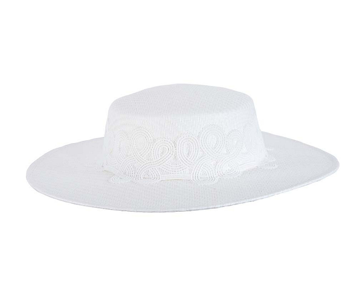 Fascinators Online - White fashionable boater hat with lace