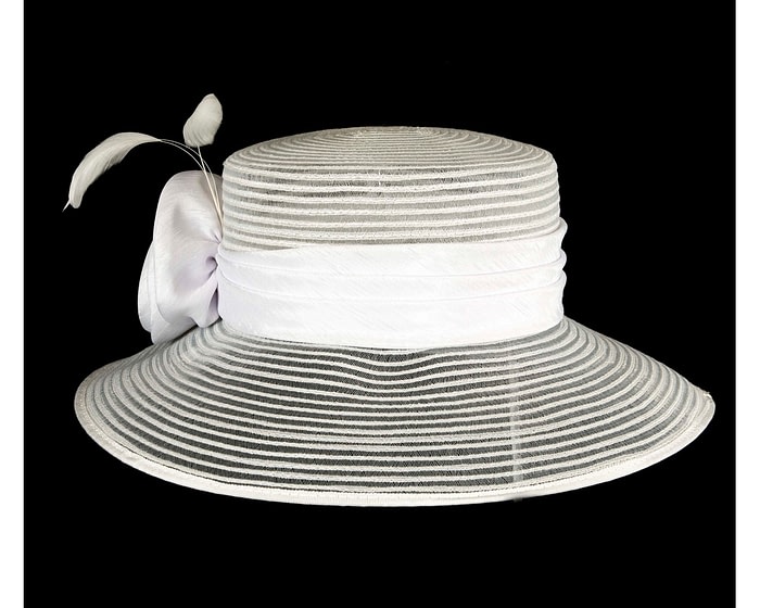 Fascinators Online - White ladies fashion hat