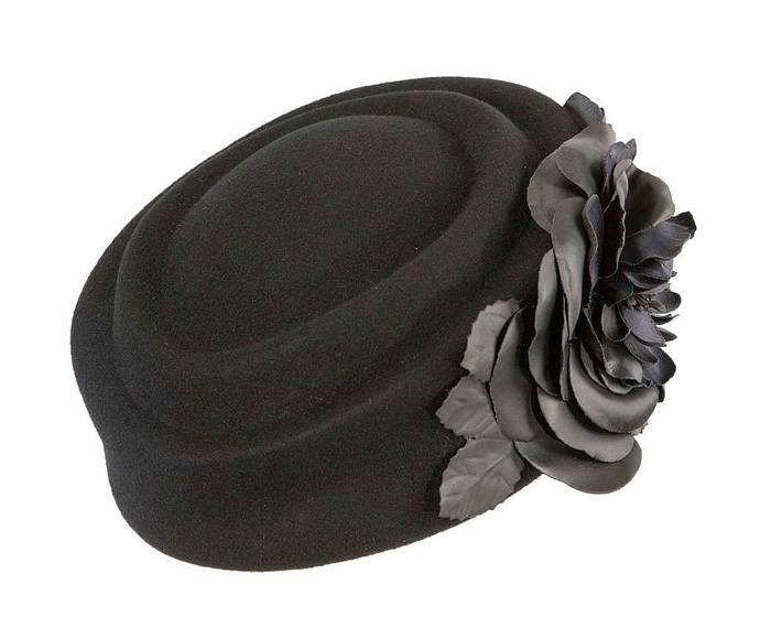 Fascinators Online - Black winter fashion beret by Fillies Collection