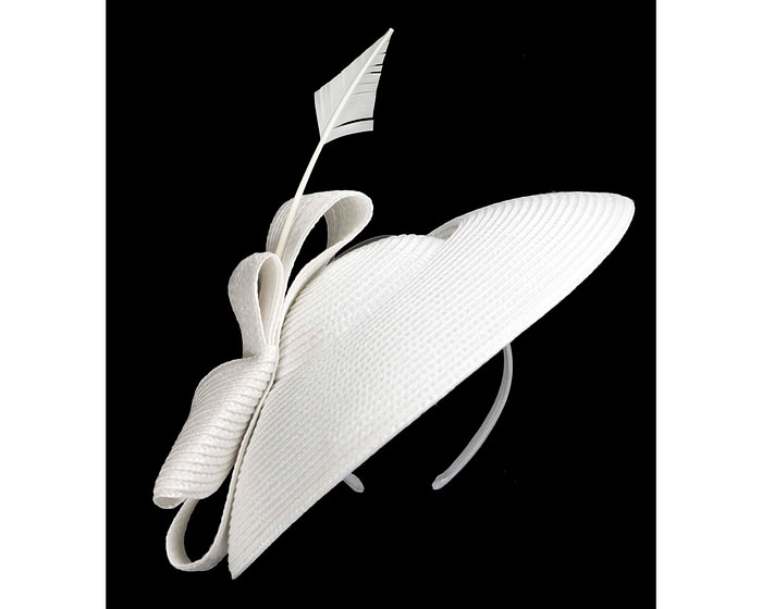 White "saucer" fascinator hat by Max Alexander - Image 5