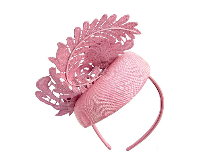 Elegant Dusty Pink Pillbox Fascinator with Lace - Image 6