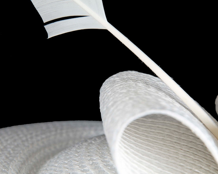 White "saucer" fascinator hat by Max Alexander - Image 4