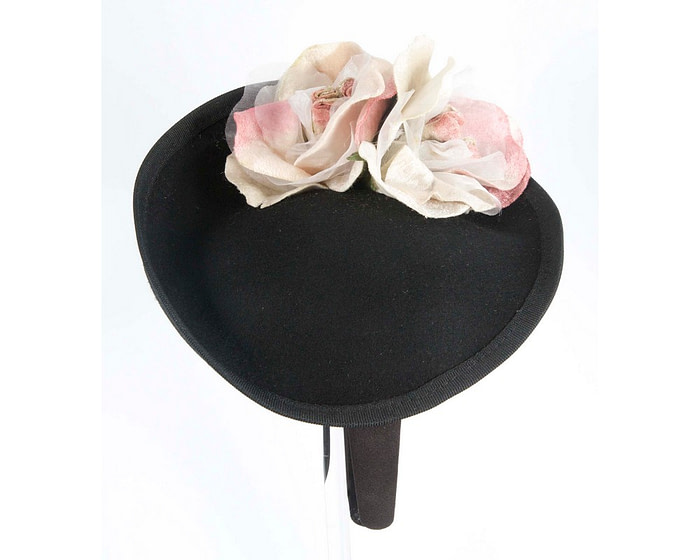 Black and pink flower fascinator by Fillies Collection - Image 3