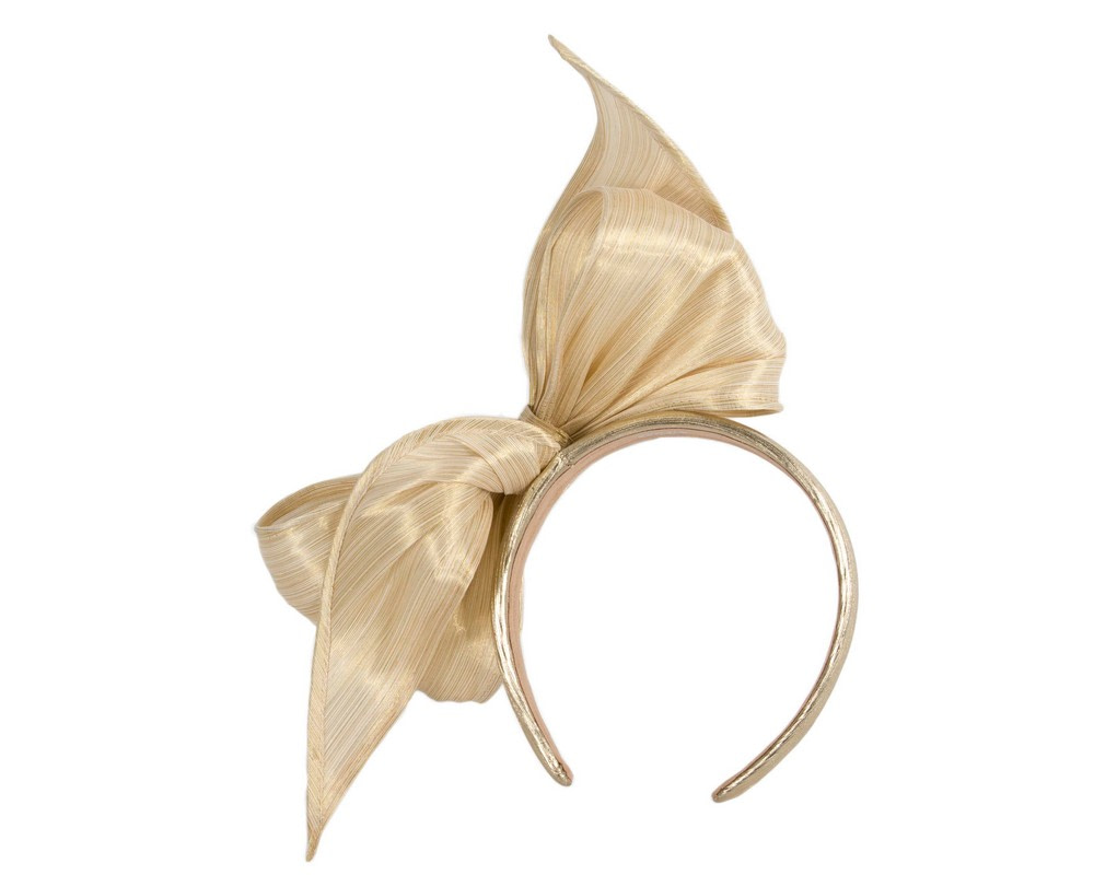 Gold bow fascinator by Cupids Millinery - Hats From OZ Gold bow fascinator by Cupids Millinery - Image 4
