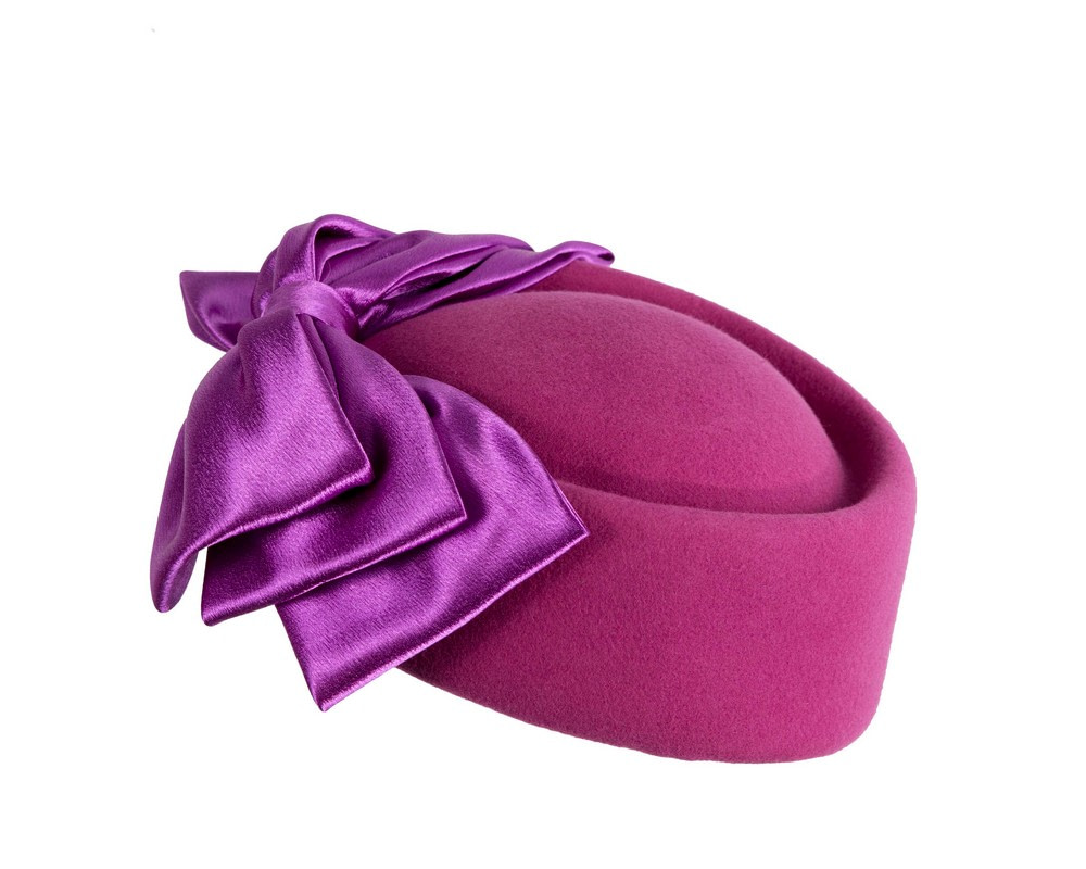 Fuchsia felt beret with bow by Fillies Collection - Hats From OZ Fuchsia felt beret with bow by Fillies Collection - Image 4