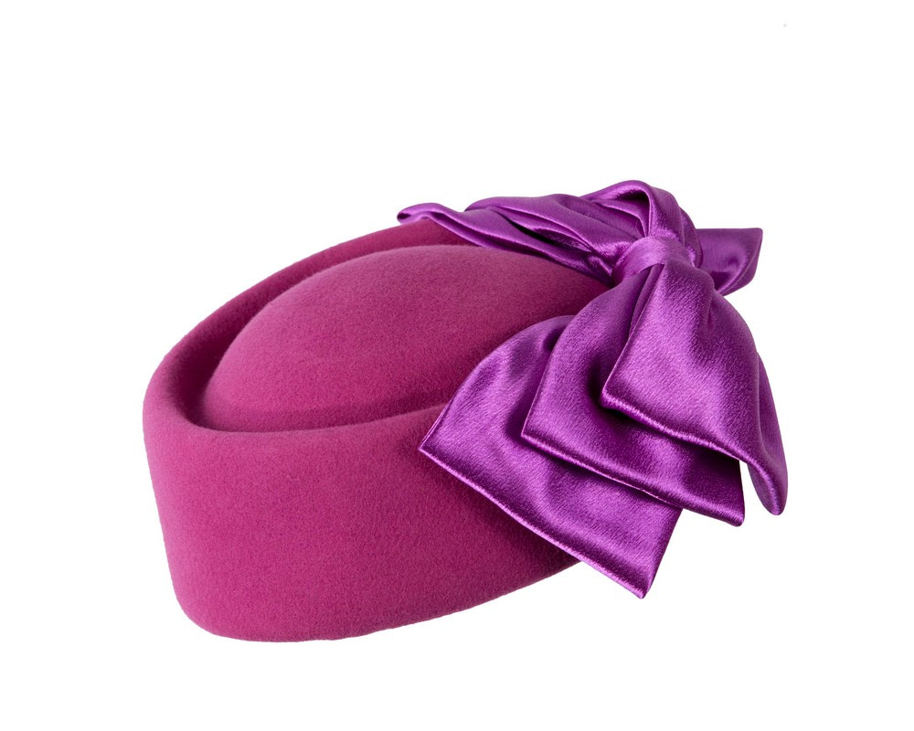 Fuchsia felt beret with bow by Fillies Collection - Hats From OZ Fuchsia felt beret with bow by Fillies Collection - Image 3