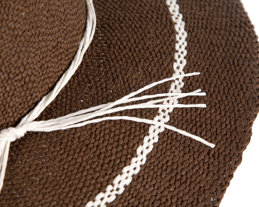 Brown Woven Natural Fiber Wide Brim Fedora - Hats From OZ UK Brown Woven Natural Fiber Wide Brim Fedora - Image 5