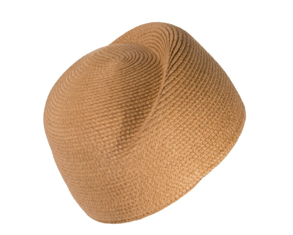 Designers beige braided ladies winter hat - Hats From OZ UK Designers beige braided ladies winter hat - Image 2