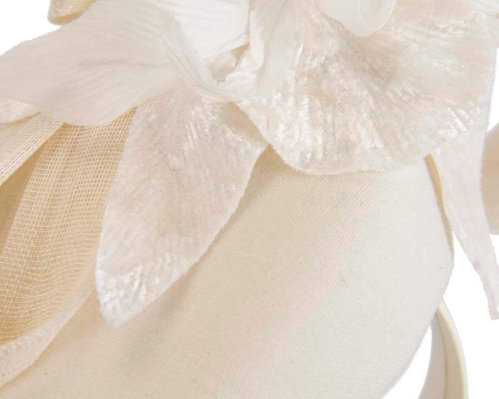 Tall cream winter racing pillbox fascinator by Fillies Collection - Hats From OZ UK Tall cream winter racing pillbox fascinator by Fillies Collection - Image 5