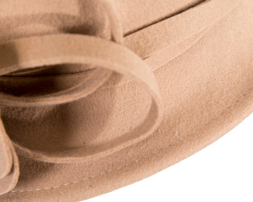 Beige felt winter hat with flower by Max Alexander J437 - Hats From OZ UK Beige felt winter hat with flower by Max Alexander J437 - Image 5