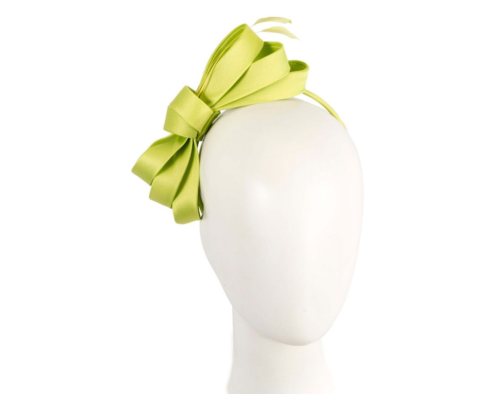 Lime green bow racing fascinator by Max Alexander - Hats From OZ UK | J444LM Lime green bow racing fascinator by Max Alexander - Hats From OZ UK
