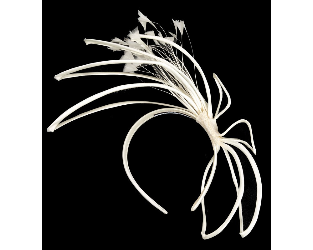 Thin outline cream fascinator with feathers - Hats From OZ UK Thin outline cream fascinator with feathers - Image 4