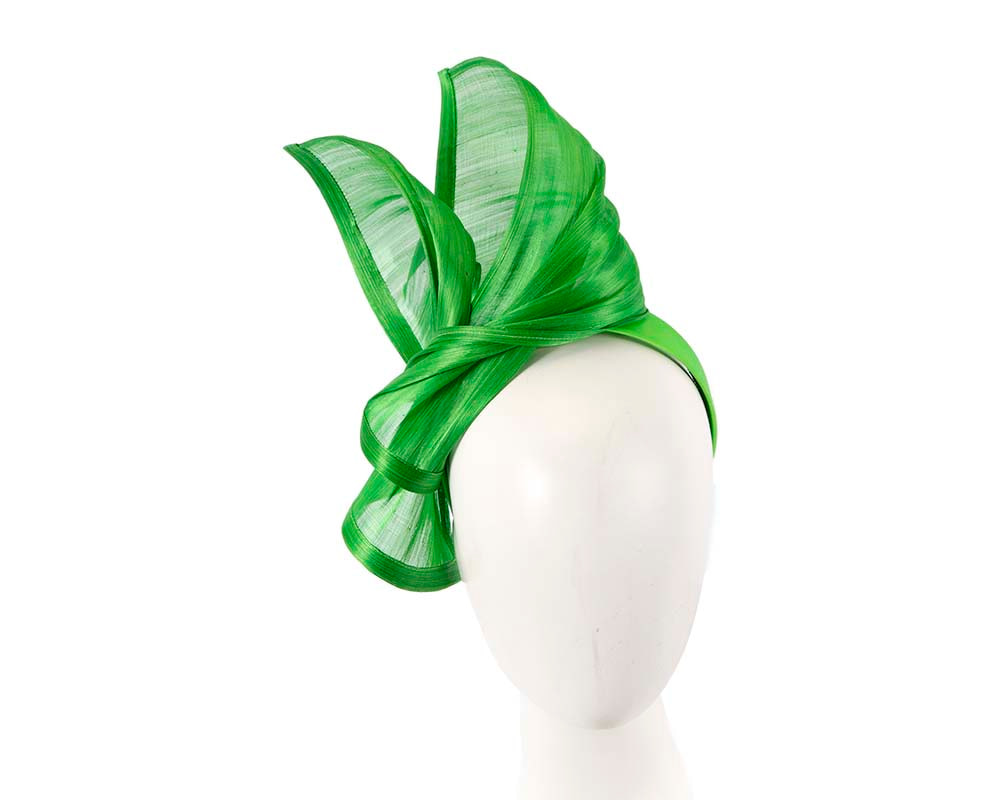 Bespoke lime silk abaca racing fascinator by Fillies Collection - Hats From OZ UK | S222LM Bespoke lime silk abaca racing fascinator by Fillies Collection - Hats From OZ UK
