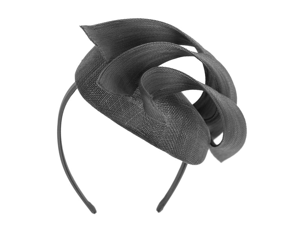 Bespoke black pillbox fascinator by Fillies Collection - Hats From OZ UK Bespoke black pillbox fascinator by Fillies Collection - Image 6