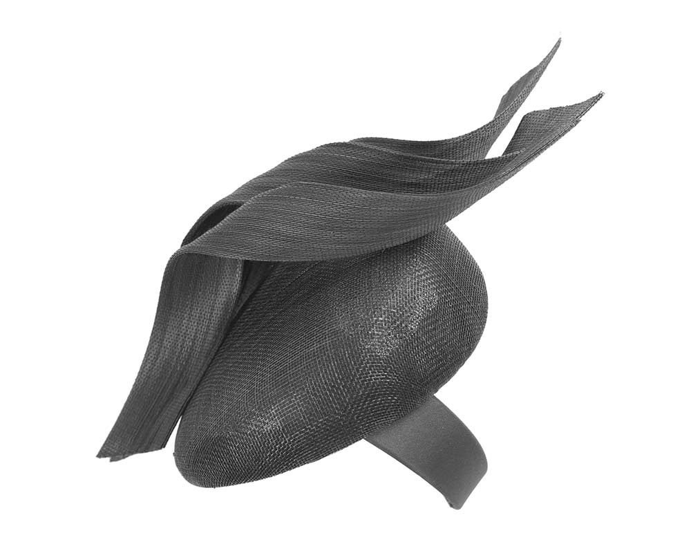 Bespoke black pillbox fascinator by Fillies Collection - Hats From OZ UK Bespoke black pillbox fascinator by Fillies Collection - Image 3