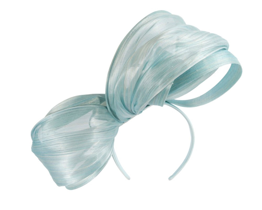 Large Light Blue fascinator by Fillies Collection - Hats From OZ UK Large Light Blue fascinator by Fillies Collection - Image 6