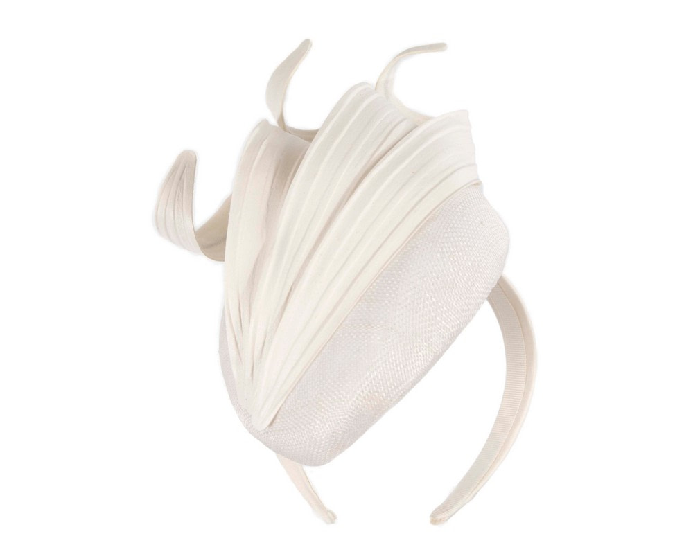 White spring racing fascinator by Fillies Collection - Hats From OZ UK White spring racing fascinator by Fillies Collection - Image 2