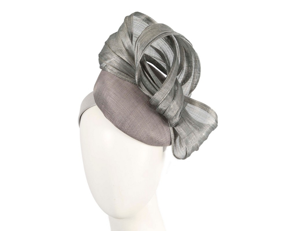 Silver pillbox fascinator with silk abaca bow by Fillies Collection - Hats From OZ UK | S307S Silver pillbox fascinator with silk abaca bow by Fillies Collection - Hats From OZ UK