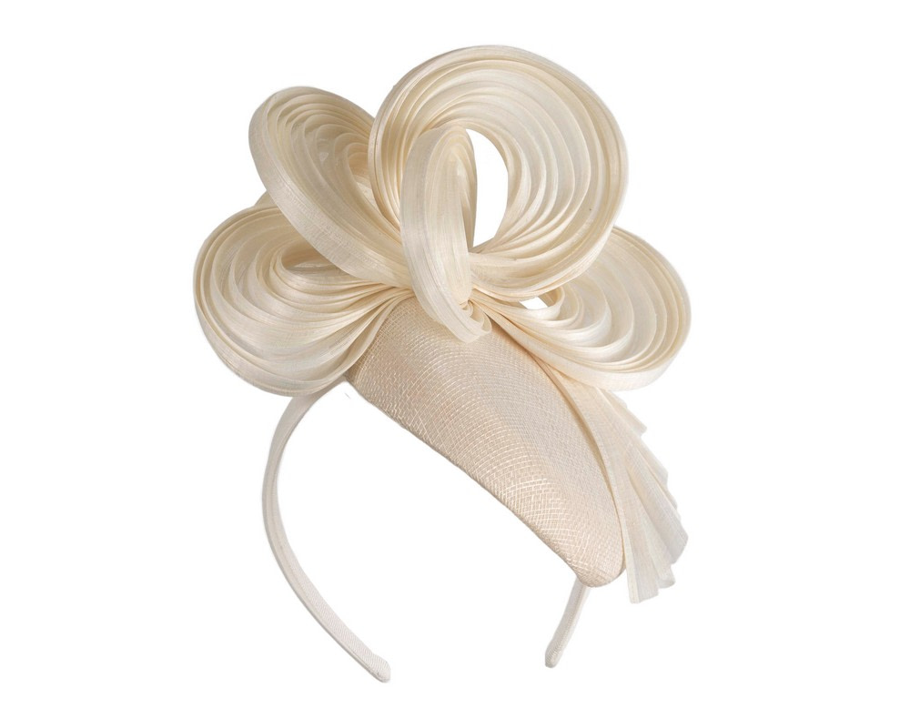 Exclusive cream pillbox fascinator by Fillies Collection - Hats From OZ UK Exclusive cream pillbox fascinator by Fillies Collection - Image 2