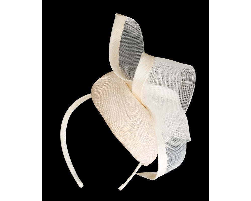 Cream pillbox fascinator by Fillies Collection - Hats From OZ UK Cream pillbox fascinator by Fillies Collection - Image 6