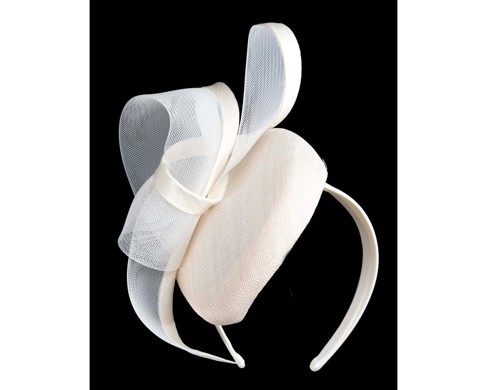 Cream pillbox fascinator by Fillies Collection - Hats From OZ UK Cream pillbox fascinator by Fillies Collection - Image 2