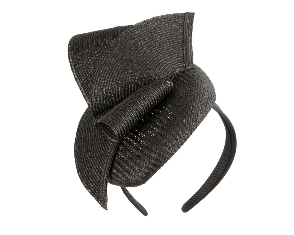 Black pillbox fascinator by Fillies Collection - Hats From OZ UK Black pillbox fascinator by Fillies Collection - Image 2