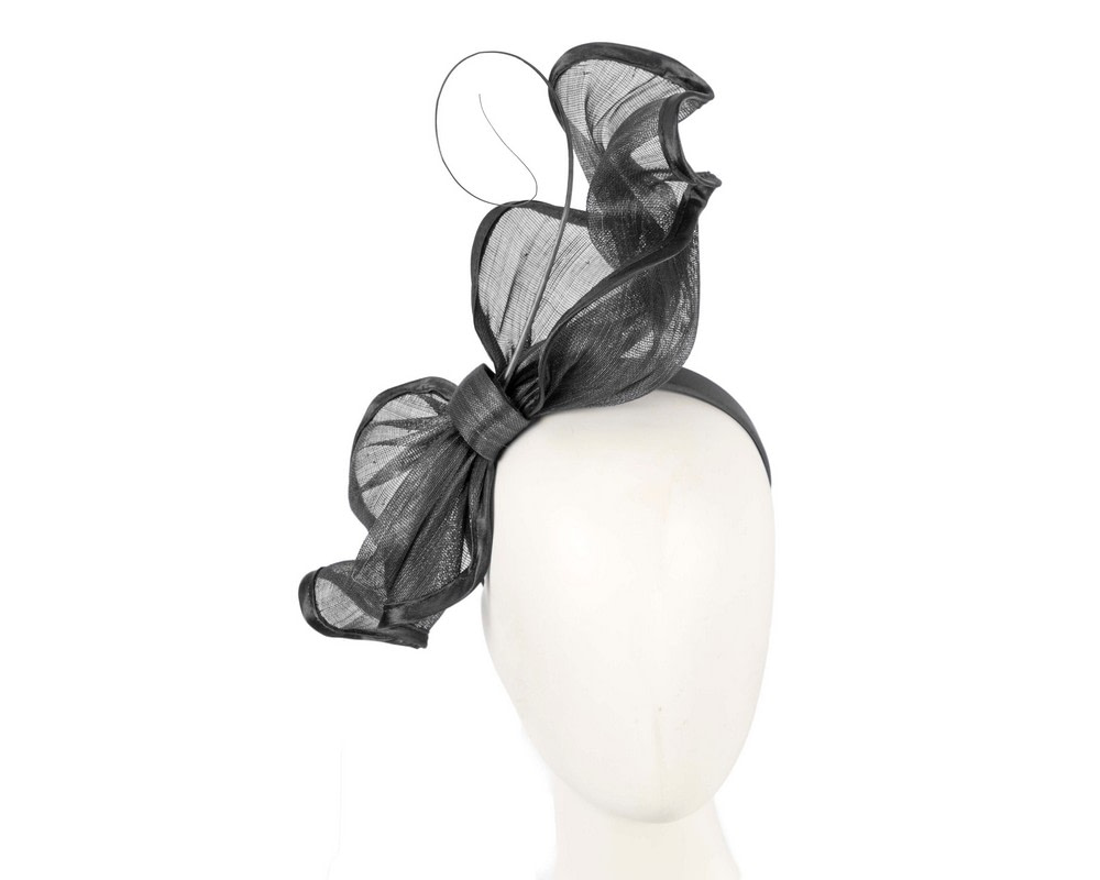 Black racing fascinator by Fillies Collection S261 - Hats From OZ